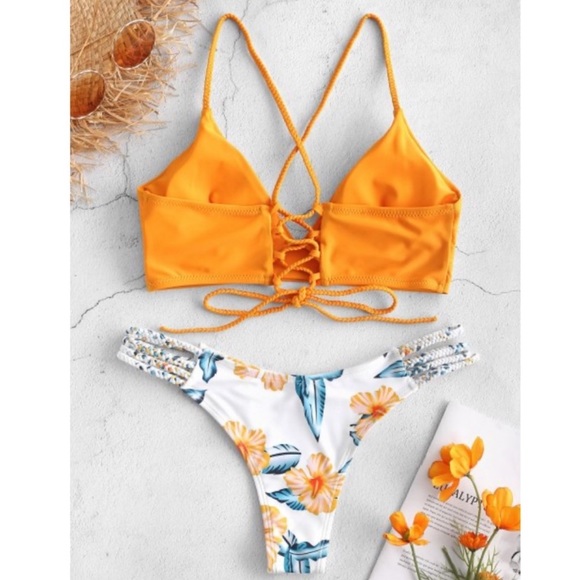 Bikini Set - Picture 2 of 7